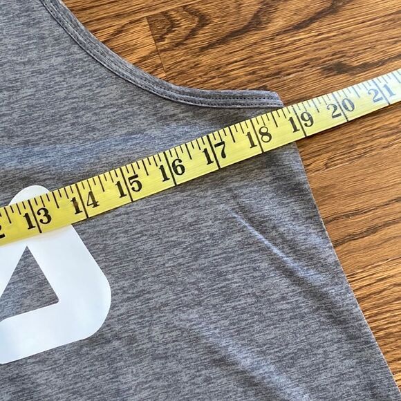 𝅺FILA | Grey Racer Back Graphic Training Tank , Size Large, NWT - Picture 11 of 13